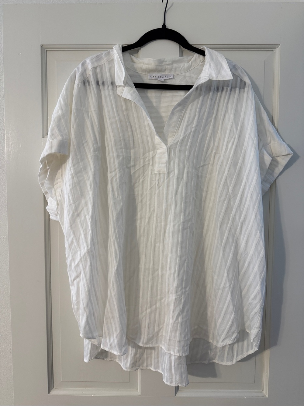 Jane and Delancey White Sheer Striped Short Sleeve